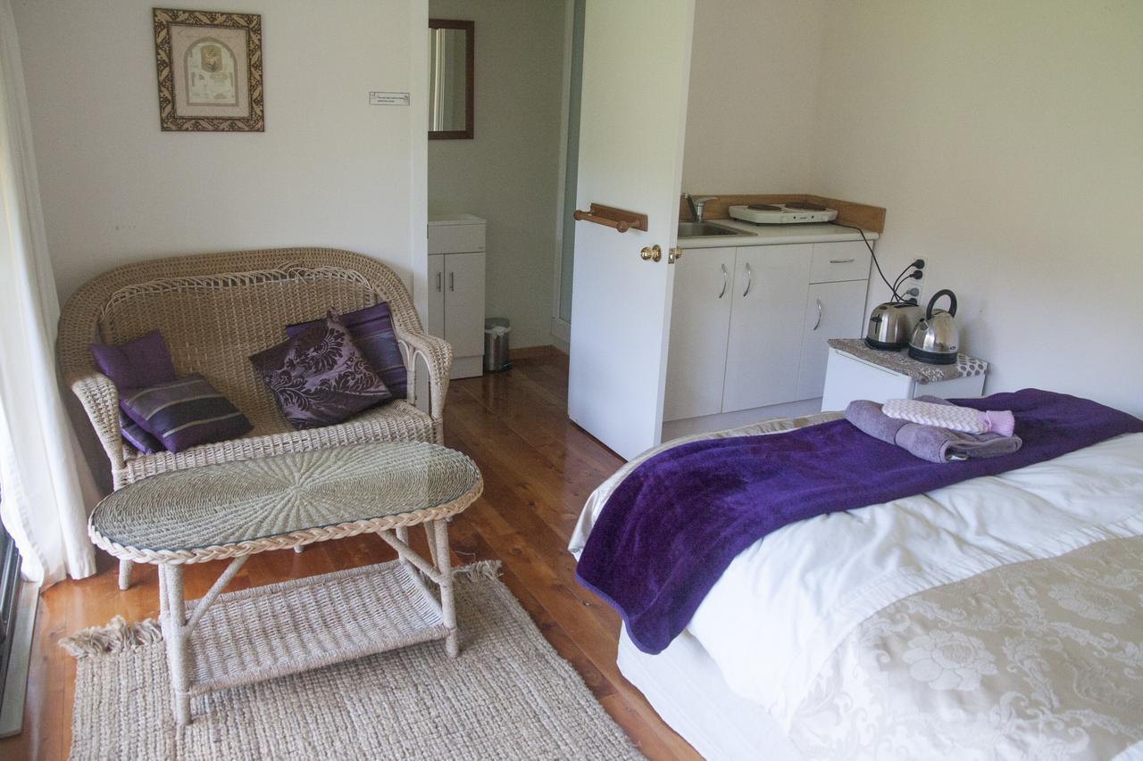 Kawai Purapura Yoga Retreat Centre Hotel Auckland Exterior photo
